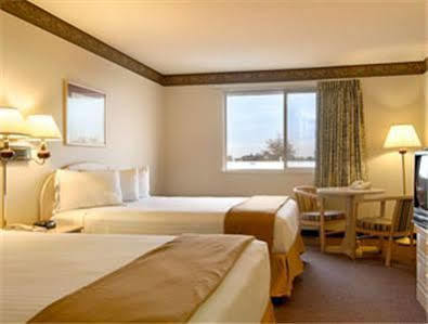 Holiday Inn Express Redding North By Ihg Exterior photo